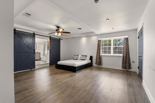 1053 Paradise Cove Road, Pottsboro, TX 75076