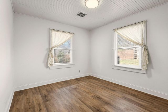 1053 Paradise Cove Road, Pottsboro, TX 75076