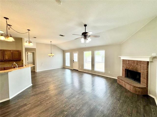 201 Mckamy Boulevard, Denton, TX 76207