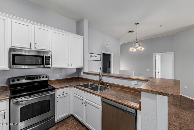 462 N 168TH Lane, Goodyear, AZ 85338