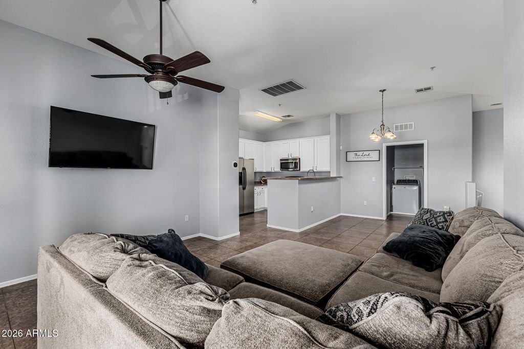 462 N 168TH Lane, Goodyear, AZ 85338 — photo 4