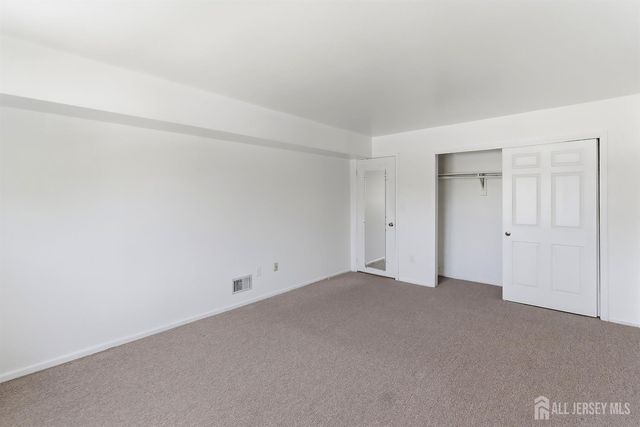 324 Sharon Garden Court, Woodbridge Proper, NJ 07095