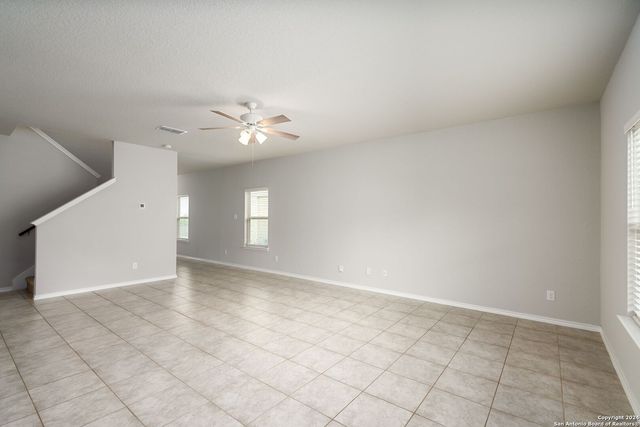 140 Hunters Spg, San Antonio, TX 78253