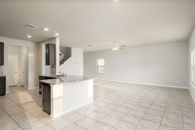 140 Hunters Spg, San Antonio, TX 78253