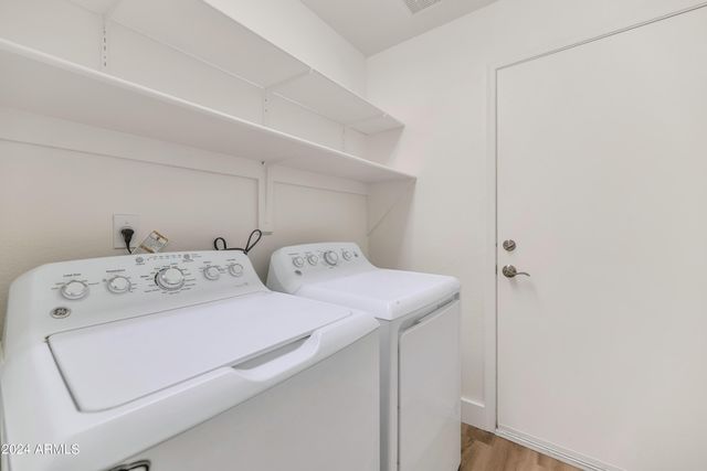 1706 E Windsong Drive, Phoenix, AZ 85048