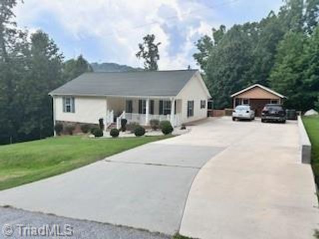 1320 Little Gate Drive, Asheboro, NC 27205