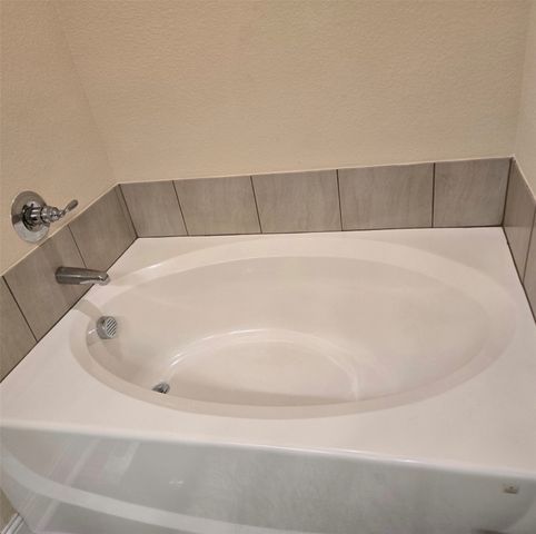 1939 Bel Air Drive, Arlington, TX 76010