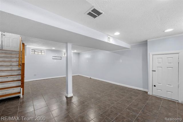 6244 Kendal Street, Dearborn, MI 48126