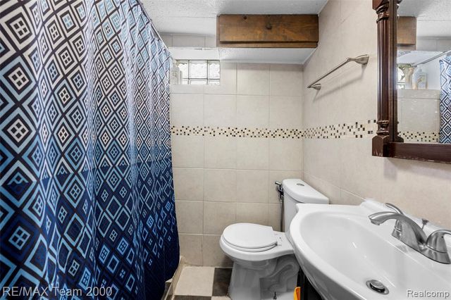 6244 Kendal Street, Dearborn, MI 48126