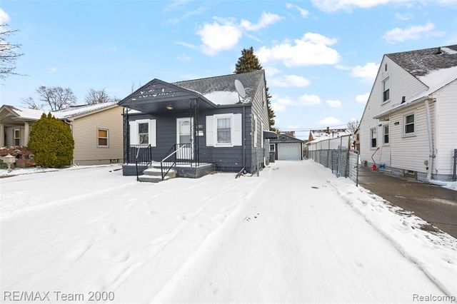 6244 Kendal Street, Dearborn, MI 48126