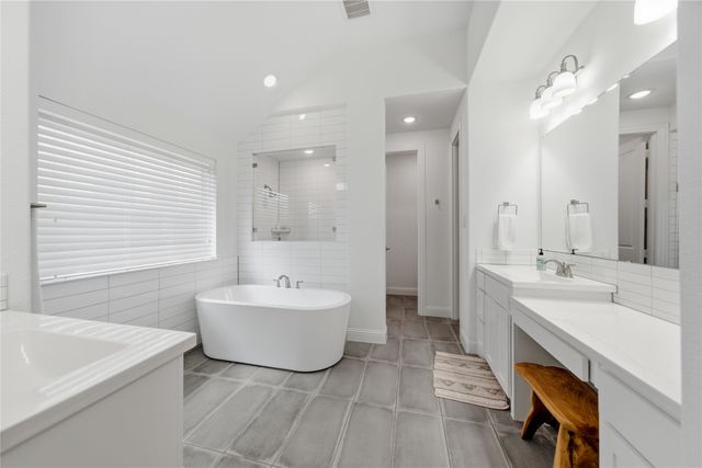 14029 Green Hook Road, Fort Worth, TX 76008