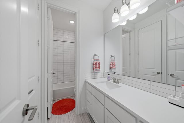 14029 Green Hook Road, Fort Worth, TX 76008