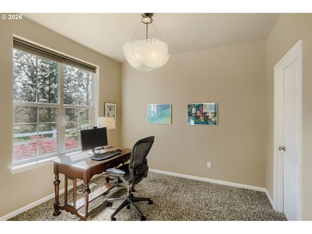 3710 Se SCARLET Pl, Hillsboro, OR 97123