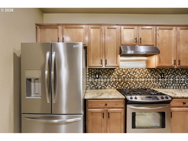 3710 Se SCARLET Pl, Hillsboro, OR 97123