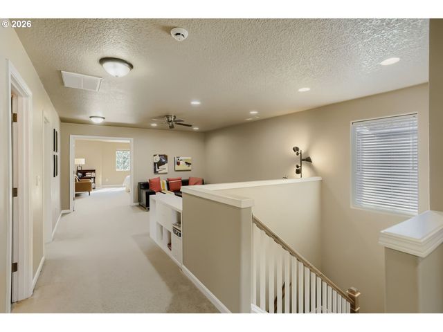 3710 Se SCARLET Pl, Hillsboro, OR 97123