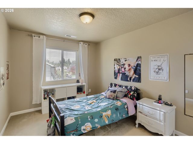 3710 Se SCARLET Pl, Hillsboro, OR 97123