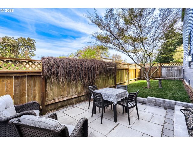 3710 Se SCARLET Pl, Hillsboro, OR 97123