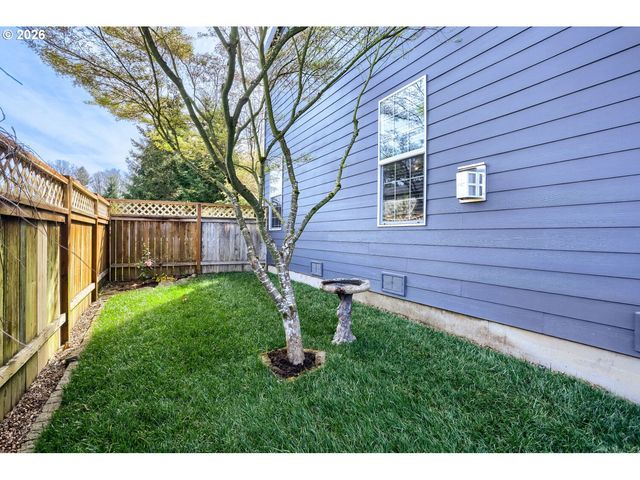 3710 Se SCARLET Pl, Hillsboro, OR 97123