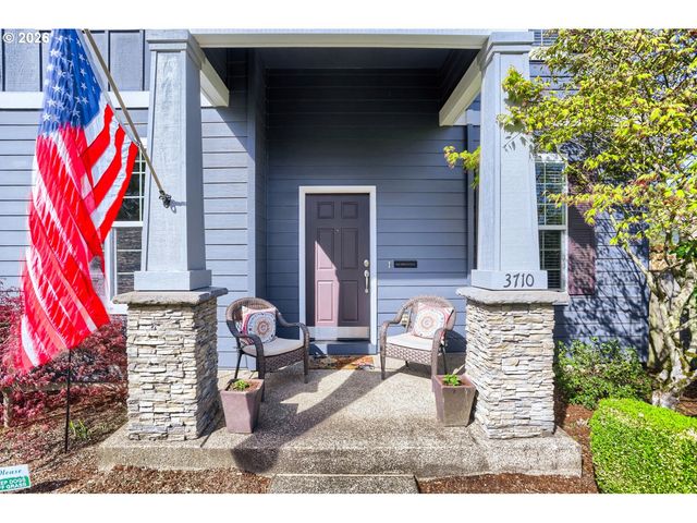 3710 Se SCARLET Pl, Hillsboro, OR 97123