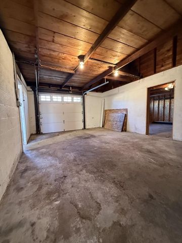 5929 N 70th STREET, Milwaukee, WI 53218