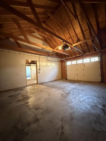 5929 N 70th STREET, Milwaukee, WI 53218