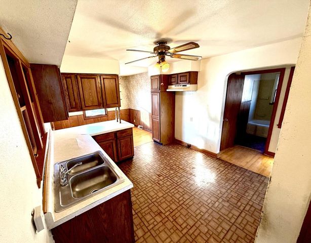 5929 N 70th STREET, Milwaukee, WI 53218