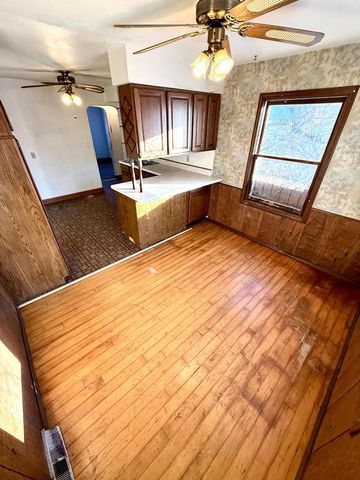 5929 N 70th STREET, Milwaukee, WI 53218