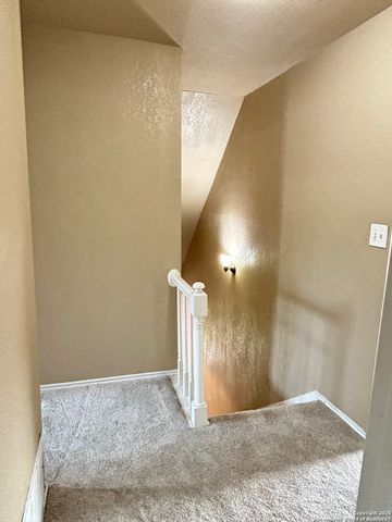 7833 grass hollow, Live Oak, TX 78233