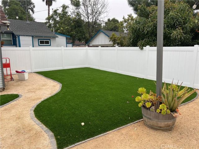 4193 5th, Riverside, CA 92501