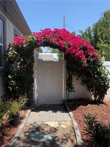 4193 5th, Riverside, CA 92501