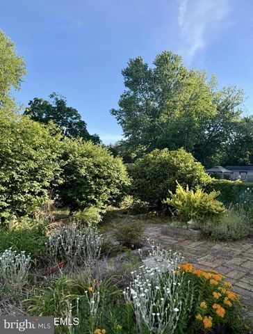 816 OAK ST, Lakehurst, NJ 08733