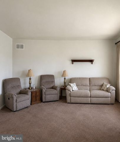 816 OAK ST, Lakehurst, NJ 08733