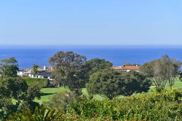 7363 Fairway Rd, La Jolla, CA 92037