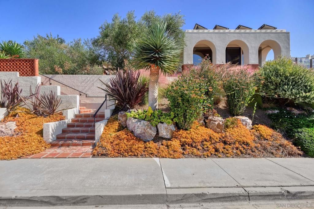 7363 Fairway Rd, La Jolla, CA 92037