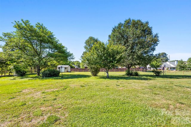 202 Museum Road, Statesville, NC 28625