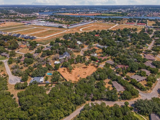 1104 Sierra Vista Drive, Granbury, TX 76048