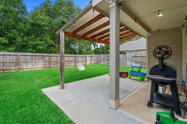 19180 Cedar Lennox Circle, Magnolia, TX 77355