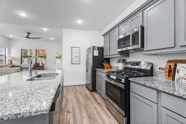 19180 Cedar Lennox Circle, Magnolia, TX 77355