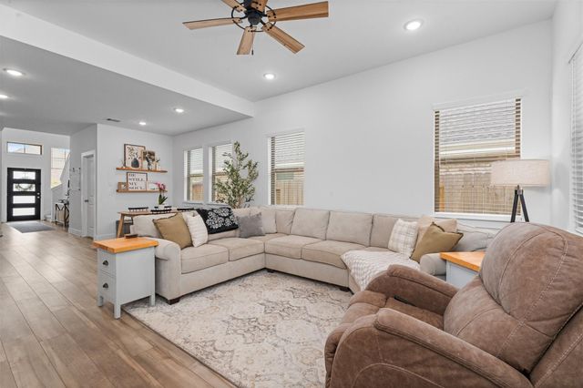 19180 Cedar Lennox Circle, Magnolia, TX 77355