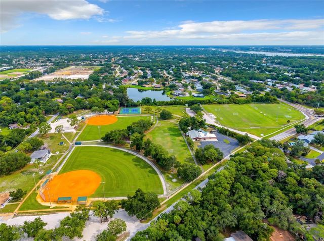 5176 CEDAR HAMMOCK LANE, Sarasota, FL 34232