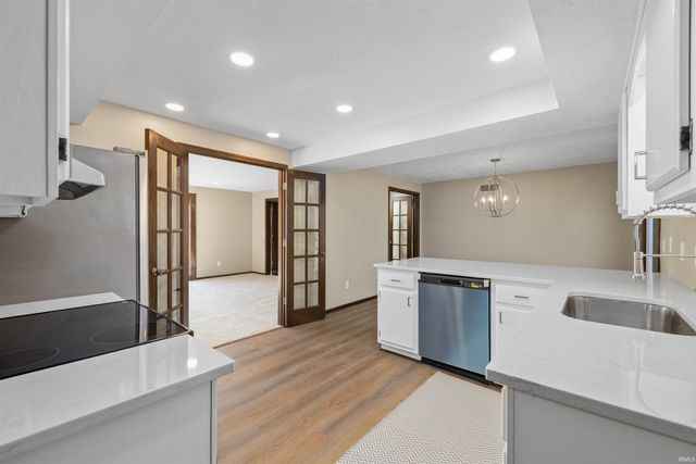 4920 W Cook Road, Fort Wayne, IN 46818