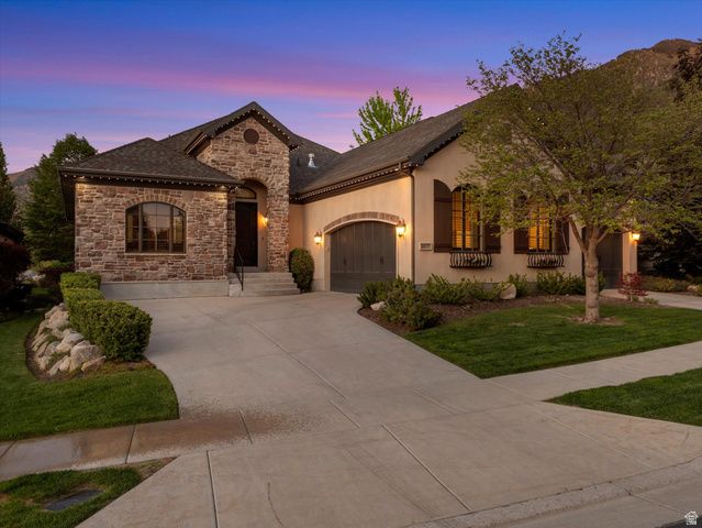 3077 E SCENIC VALLEY LN, Sandy, UT 84092