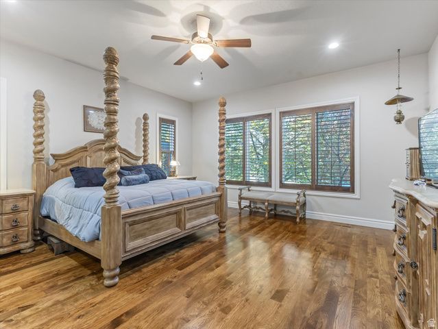 3077 E SCENIC VALLEY LN, Sandy, UT 84092
