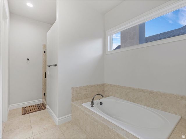 3077 E SCENIC VALLEY LN, Sandy, UT 84092