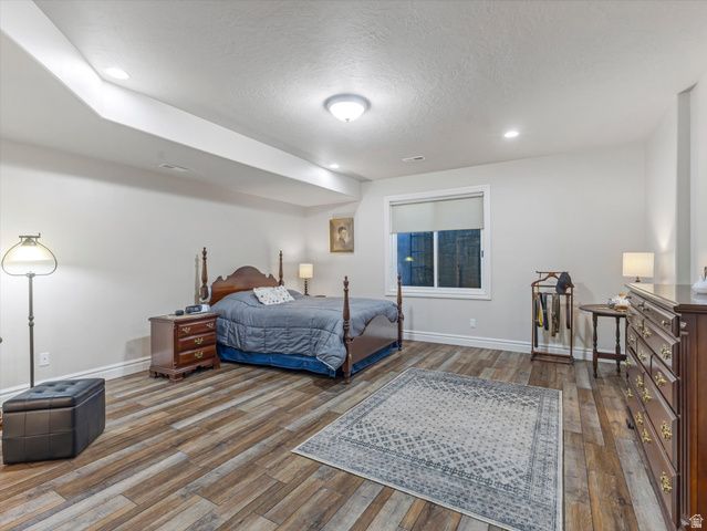 3077 E SCENIC VALLEY LN, Sandy, UT 84092