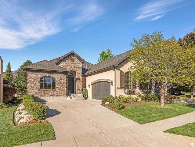 3077 E SCENIC VALLEY LN, Sandy, UT 84092