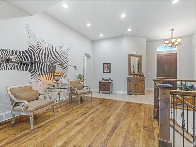 3077 E SCENIC VALLEY LN, Sandy, UT 84092