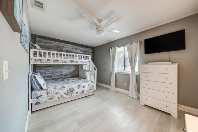 143 W Leslie Lane -, Panama City Beach, FL 32407