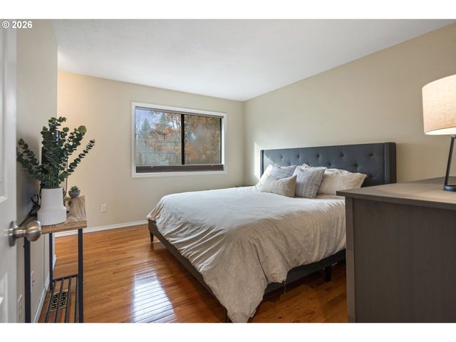 7949 Sw CONNEMARA Ter, Beaverton, OR 97008