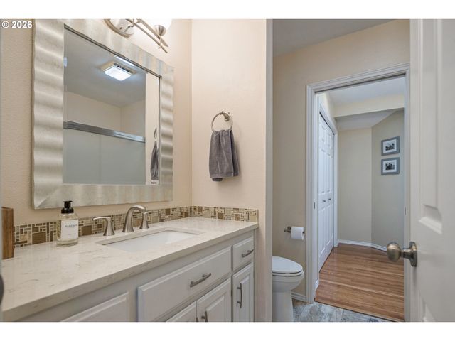 7949 Sw CONNEMARA Ter, Beaverton, OR 97008